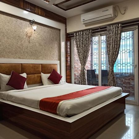 Hotel A P Home'S - A Boutique Hotel Guwahati Bagian luar foto