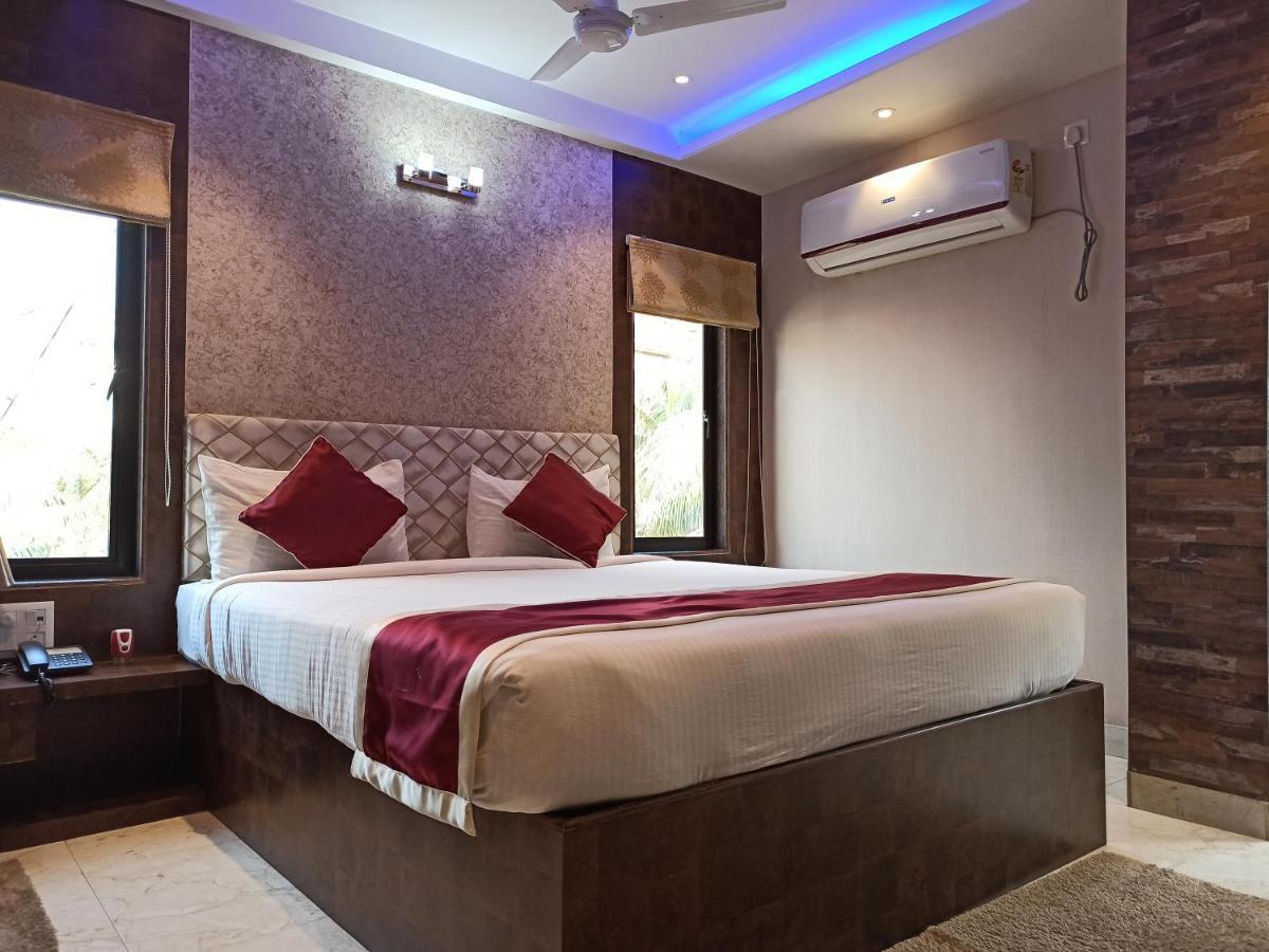 Hotel A P Home'S - A Boutique Hotel Guwahati Bagian luar foto