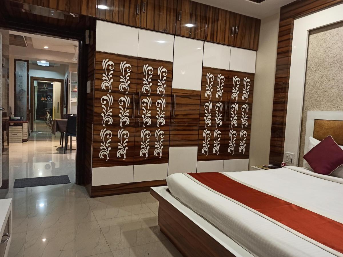 Hotel A P Home'S - A Boutique Hotel Guwahati Bagian luar foto