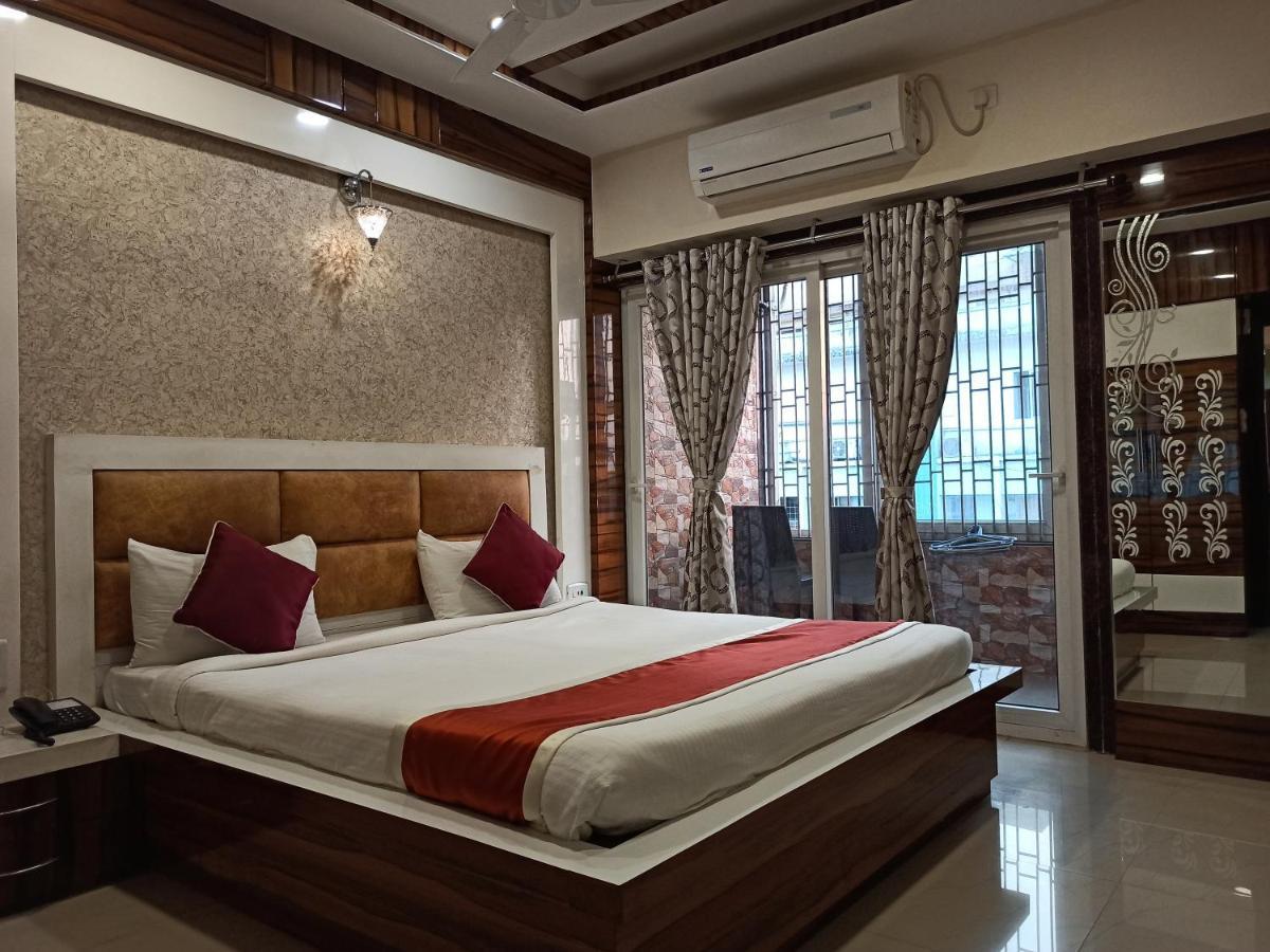 Hotel A P Home'S - A Boutique Hotel Guwahati Bagian luar foto