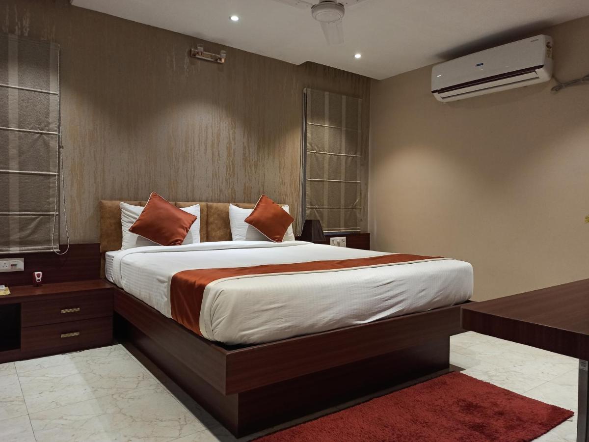 Hotel A P Home'S - A Boutique Hotel Guwahati Bagian luar foto